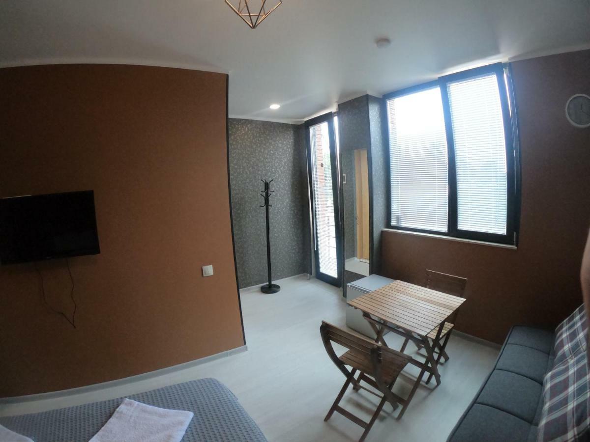 Batumi Hotel R&M Exterior photo
