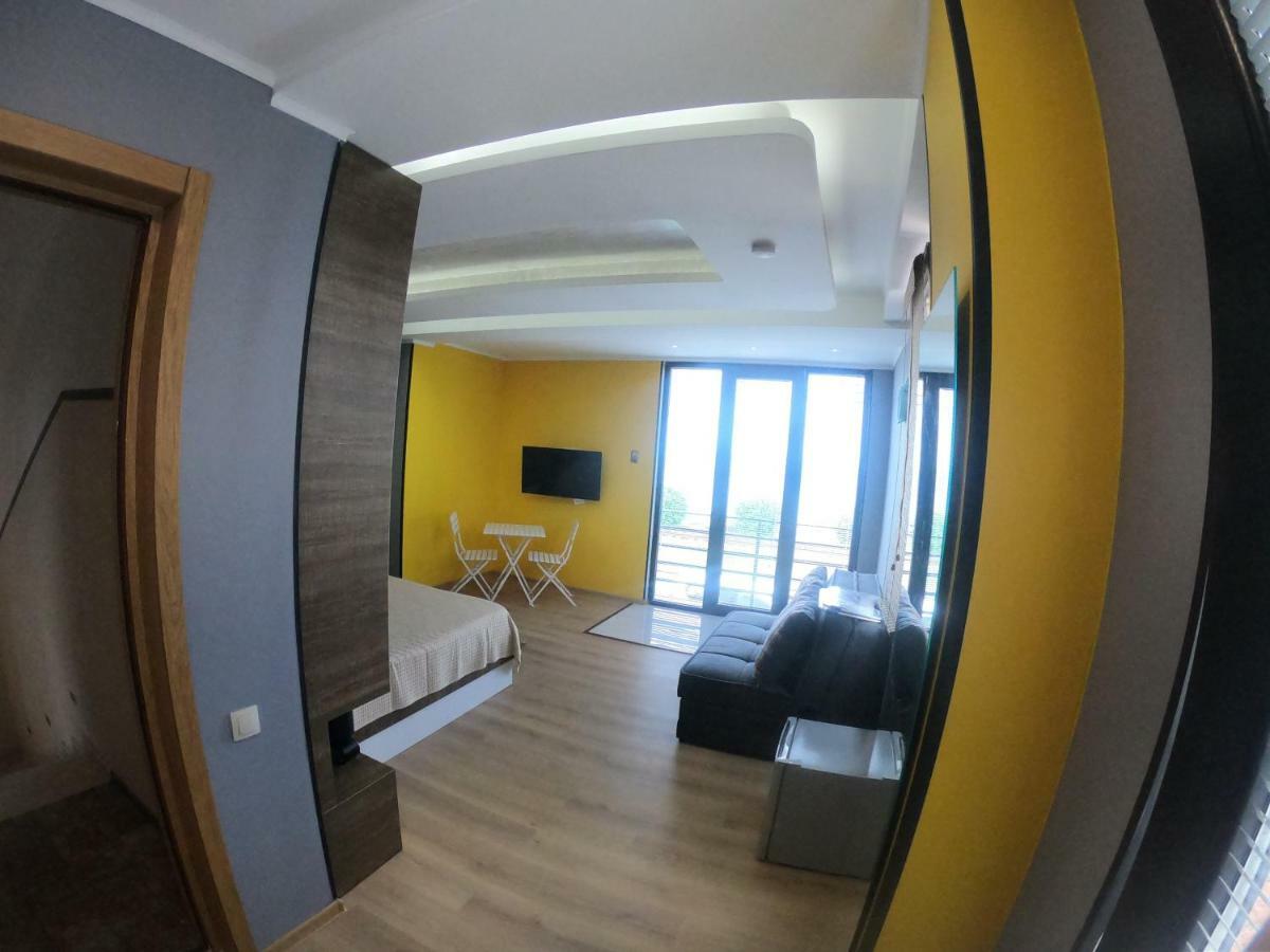 Batumi Hotel R&M Exterior photo